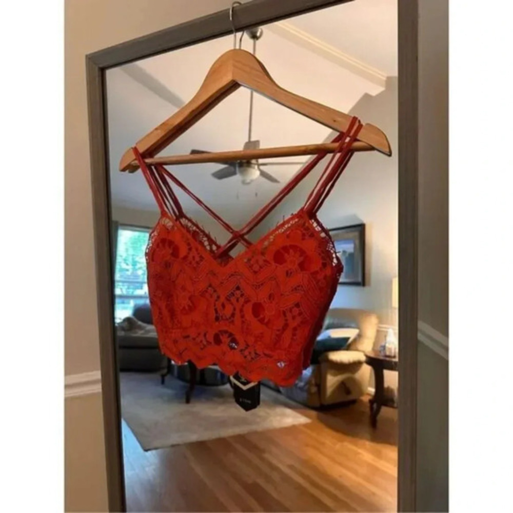IToo Bralette Laced Size Small NWT - Picture 2 of 5